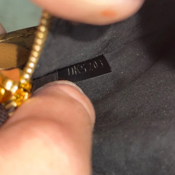 Authentic Louis Vuitton Pochette Metis Reverse Monogram Crossbody Bag - Picture 12 of 14